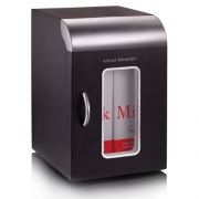 Mind Reader Cube Desk Refrigerator (2 qt.) Black